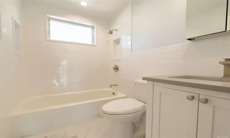 93 Fulton Street, Long Beach, NY, 5 Bedrooms Bedrooms, 10 Rooms Rooms,2 BathroomsBathrooms,Residential,For Sale,Fulton,L3477836