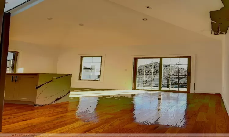 4733 Beach 47 St, New York, NY, 5 Bedrooms Bedrooms, 8 Rooms Rooms,3 BathroomsBathrooms,Residential,For Sale,Beach 47 St,804790