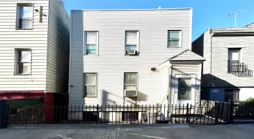 38-12 31st Street, New York, NY, 3 Bedrooms Bedrooms, 6 Rooms Rooms,2 BathroomsBathrooms,Residential,For Sale,31st,804823