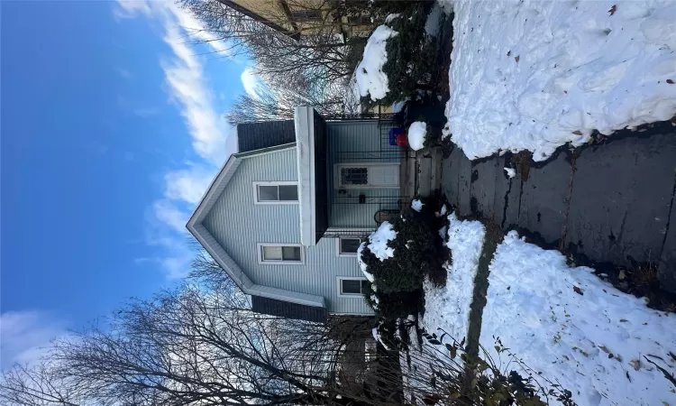 66 Clinton Avenue, Thompson, NY, 2 Bedrooms Bedrooms, 5 Rooms Rooms,1 BathroomBathrooms,Residential Lease,For Rent,Clinton,806850