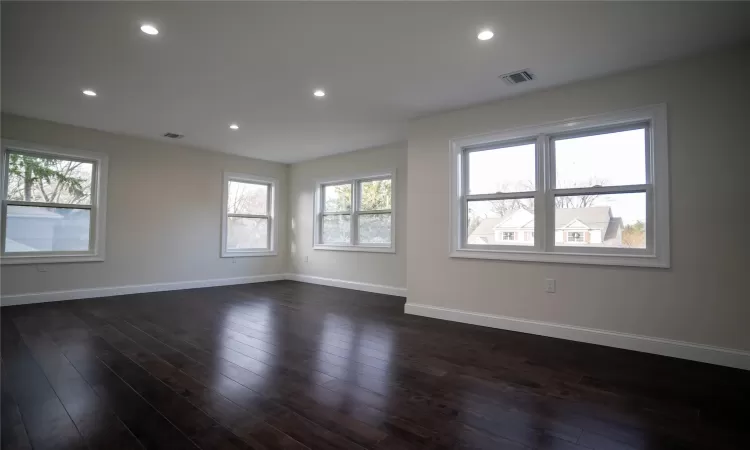 His/hers walk-in closet