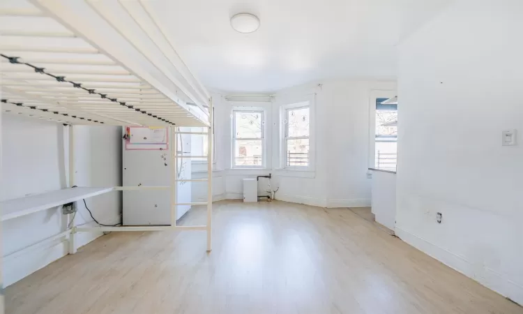 110-10 34th Avenue, New York, NY, 6 Bedrooms Bedrooms, ,4 BathroomsBathrooms,Residential Income,For Sale,34th Avenue,809025