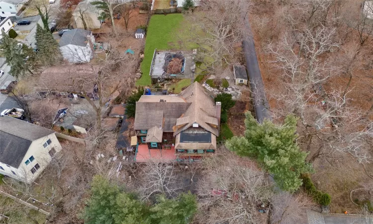 Birds eye view of property