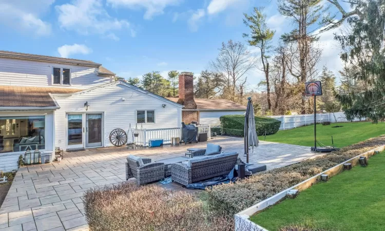 View of patio / terrace with outdoor lounge area