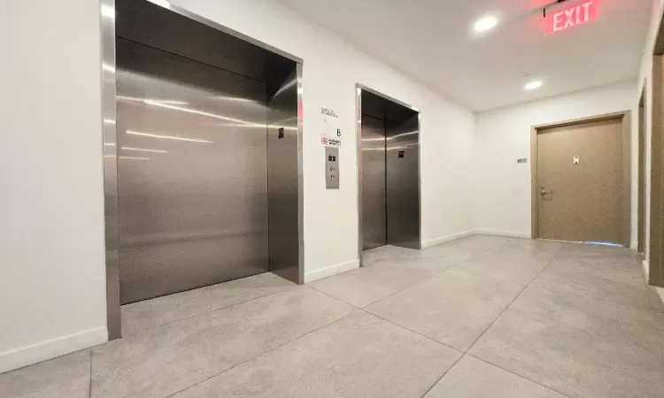 Hall featuring elevator