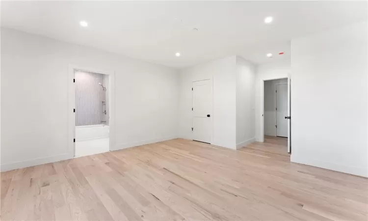 2nd Floor Bedroom with Ensuite Bathroom