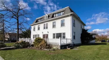 14 Bridge Street, Warwick (town), NY, 2 Bedrooms Bedrooms, 4 Rooms Rooms,1 BathroomBathrooms,Residential Lease,For Rent,Bridge,811413