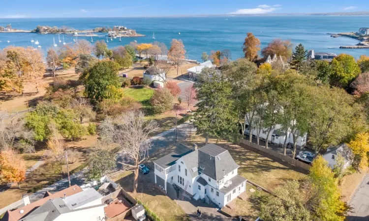 11 Wildcliff Road, New Rochelle, NY, 5 Bedrooms Bedrooms, 10 Rooms Rooms,3 BathroomsBathrooms,Residential,For Sale,Wildcliff,809425