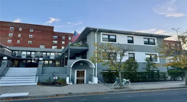 470 Broadway, Long Beach, NY, 1 Bedroom Bedrooms, 4 Rooms Rooms,1 BathroomBathrooms,Residential Lease,For Rent,Broadway,812892