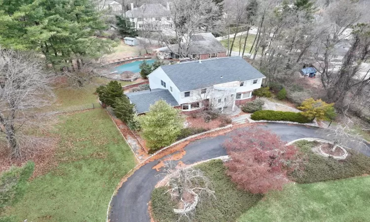 Birds eye view of property