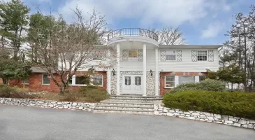 9 Oz Court, Ramapo, NY, 7 Bedrooms Bedrooms, 17 Rooms Rooms,4 BathroomsBathrooms,Residential,For Sale,Oz,812918