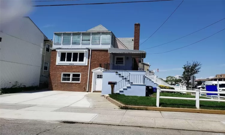 61 Roosevelt Boulevard, Long Beach, NY, 2 Bedrooms Bedrooms, 5 Rooms Rooms,1 BathroomBathrooms,Residential Lease,For Rent,Roosevelt,813358