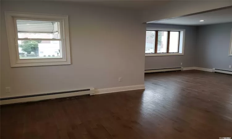 61 Roosevelt Boulevard, Long Beach, NY, 2 Bedrooms Bedrooms, 5 Rooms Rooms,1 BathroomBathrooms,Residential Lease,For Rent,Roosevelt,813358