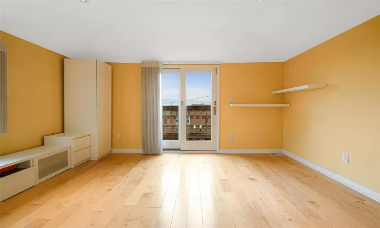 5810 83rd Place, New York, NY, 5 Bedrooms Bedrooms, 12 Rooms Rooms,4 BathroomsBathrooms,Residential,For Sale,83rd,813689