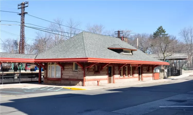 Irvington Train Station