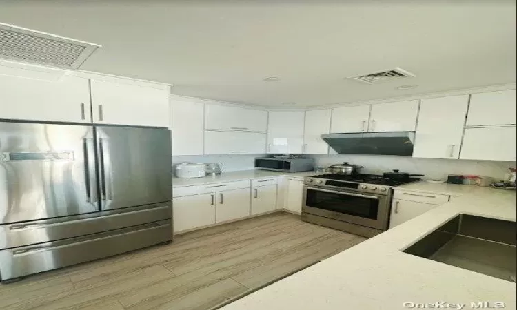 109-09 15th Avenue, New York, NY, 3 Bedrooms Bedrooms, 5 Rooms Rooms,2 BathroomsBathrooms,Residential,For Sale,15th,814065