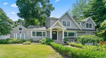 26 Valley Drive, Huntington, NY, 4 Bedrooms Bedrooms, 9 Rooms Rooms,4 BathroomsBathrooms,Residential,For Sale,Valley,814441