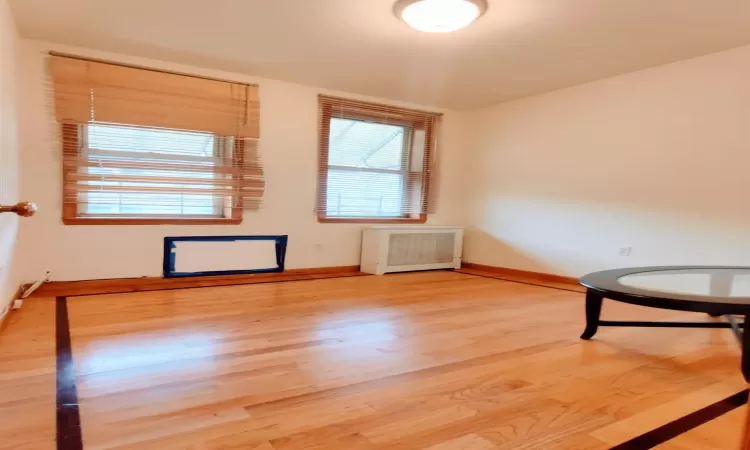 2540 32nd Street, New York, NY, 6 Bedrooms Bedrooms, ,3 BathroomsBathrooms,Residential Income,For Sale,32nd,815138