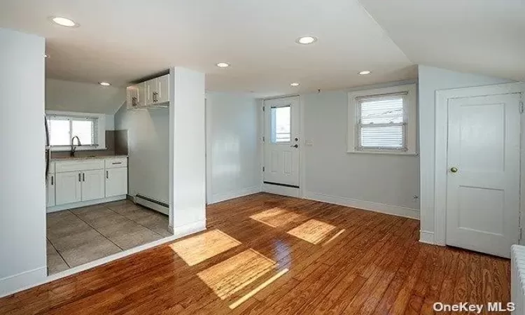 108 Atlantic Avenue, Long Beach, NY, 1 Bedroom Bedrooms, 4 Rooms Rooms,1 BathroomBathrooms,Residential Lease,For Rent,Atlantic,815587