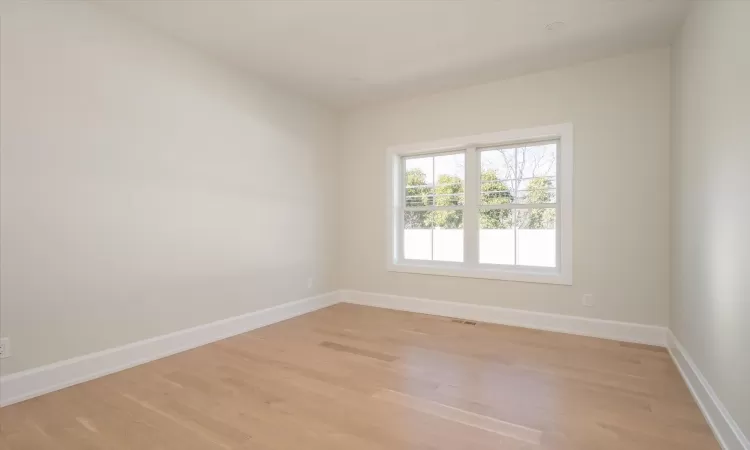 4th Bedroom with double closet