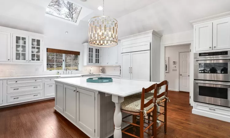 Kitchen with Large Island