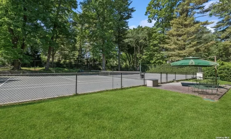 5 Woodward Drive, Oyster Bay, NY, 5 Bedrooms Bedrooms, 15 Rooms Rooms,6 BathroomsBathrooms,Residential,For Sale,Woodward,816043