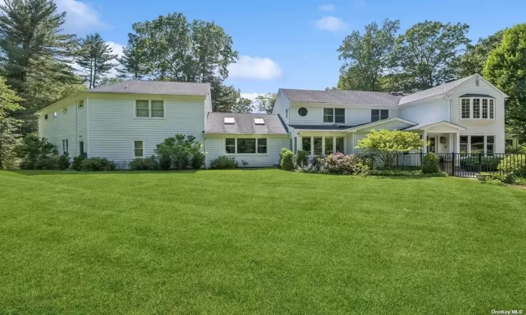 5 Woodward Drive, Oyster Bay, NY, 5 Bedrooms Bedrooms, 15 Rooms Rooms,6 BathroomsBathrooms,Residential,For Sale,Woodward,816043