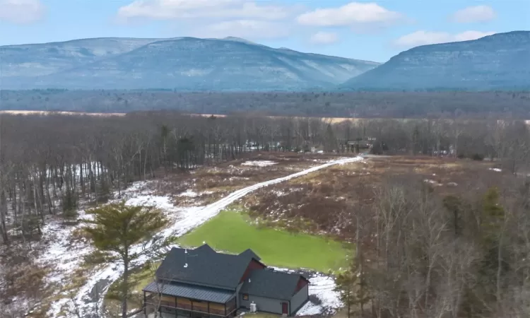 Bird's eye view with a mountain view