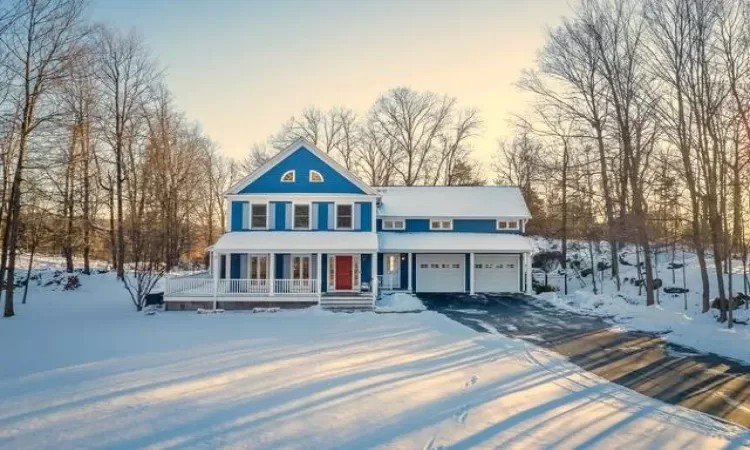 View of front of house featuring a garage