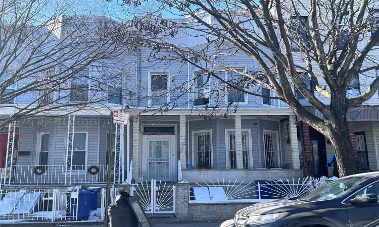 View of townhome / multi-family property