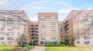 138-20 31st Road, New York, NY, 2 Bedrooms Bedrooms, 6 Rooms Rooms,1 BathroomBathrooms,Residential,For Sale,31st,805291