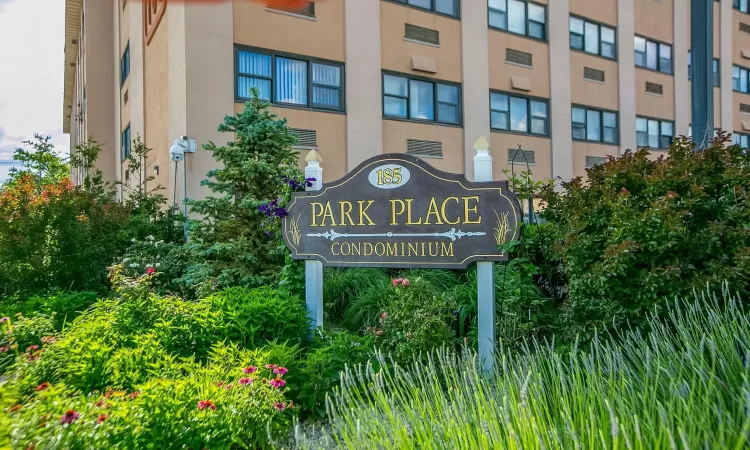 185 West Park Avenue, Long Beach, NY, 2 Bedrooms Bedrooms, 4 Rooms Rooms,1 BathroomBathrooms,Residential Lease,For Rent,West Park,821288