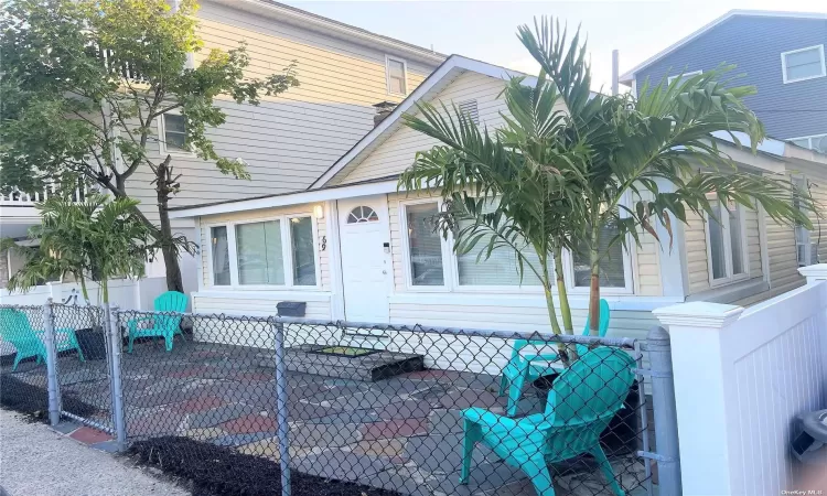 69 Tennessee Avenue, Long Beach, NY, 3 Bedrooms Bedrooms, 6 Rooms Rooms,1 BathroomBathrooms,Residential Lease,For Rent,Tennessee,824571