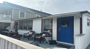 29 Oregon Street, Long Beach, NY, 2 Bedrooms Bedrooms, 4 Rooms Rooms,1 BathroomBathrooms,Residential Lease,For Rent,Oregon,824905