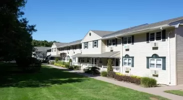 280 Bellmore Avenue, Islip, NY, 1 Bedroom Bedrooms, 4 Rooms Rooms,1 BathroomBathrooms,Residential Lease,For Rent,Bellmore,826683