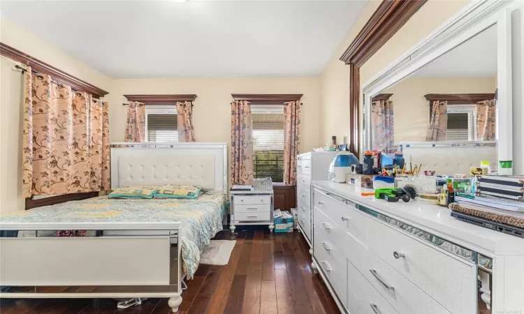 135-11 Springfield Boulevard, New York, NY, 8 Bedrooms Bedrooms, 10 Rooms Rooms,5 BathroomsBathrooms,Residential,For Sale,Springfield,826809