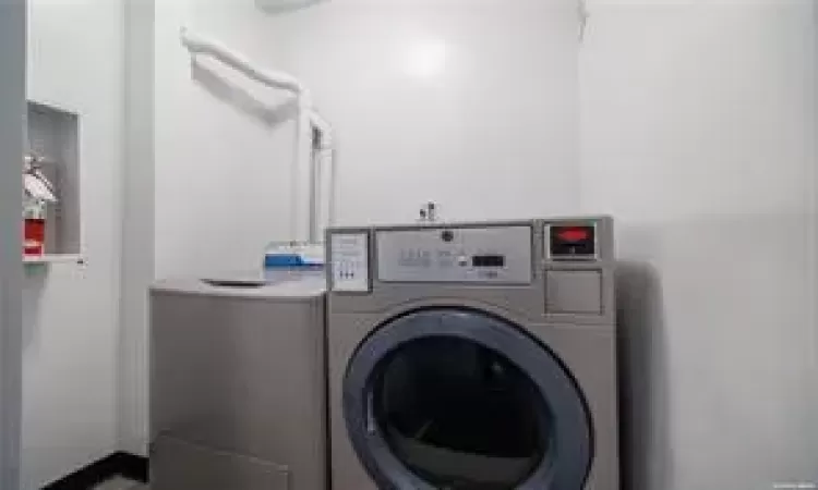 Clothes washing area with laundry area