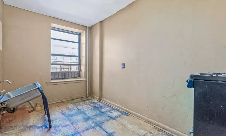 1290 Lafayette Avenue, New York, NY, 1 Bedroom Bedrooms, 4 Rooms Rooms,1 BathroomBathrooms,Residential,For Sale,Lafayette,830325