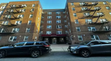 64-85 Saunders Street, New York, NY, 1 Bedroom Bedrooms, 3 Rooms Rooms,1 BathroomBathrooms,Residential,For Sale,Saunders,832585