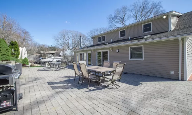 634 Meadow Road, Smithtown, NY, 4 Bedrooms Bedrooms, 10 Rooms Rooms,4 BathroomsBathrooms,Residential,For Sale,Meadow,833802