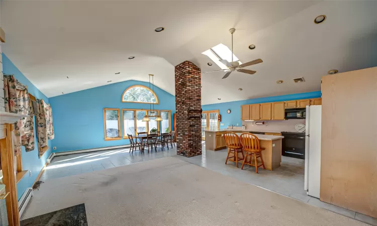 Family Room, EIK, Dining Area