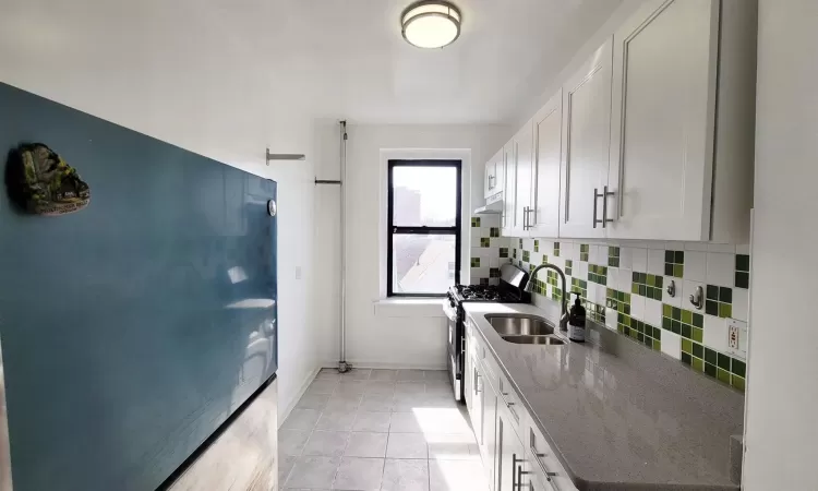 62-64 Saunders Street, New York, NY, 1 Bedroom Bedrooms, 4 Rooms Rooms,1 BathroomBathrooms,Residential,For Sale,Saunders,834263